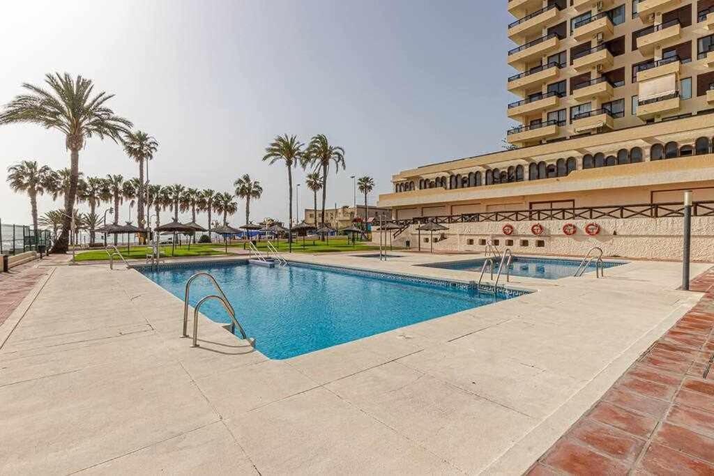 797 Holiday Rentals- Apartamento En Aloha Playa Frente Al Mar Бенальмадена Екстер'єр фото